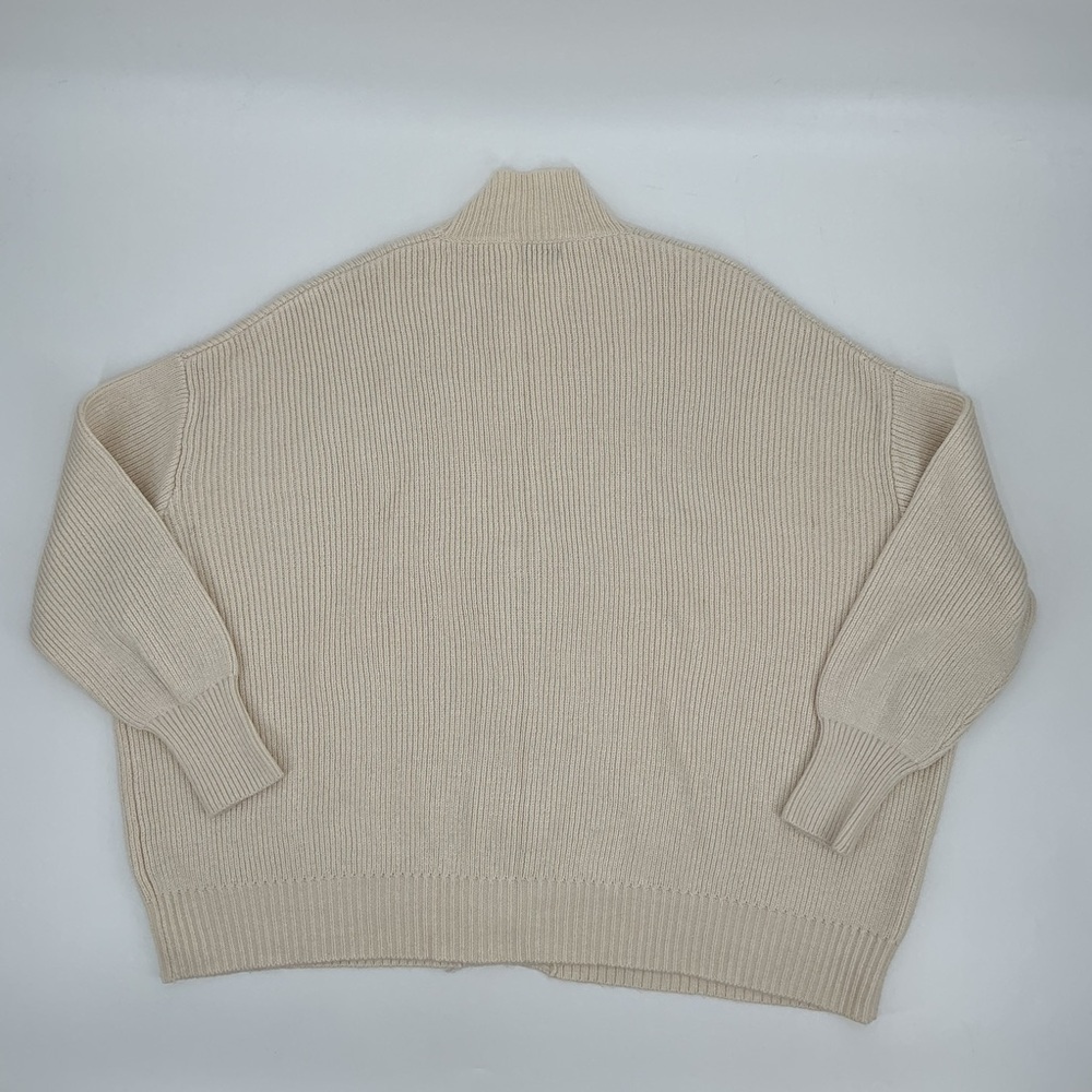 Danielle Bernstein Ladies Oversized Cream Knit Cardigan Sweater - Picture 8 of 8